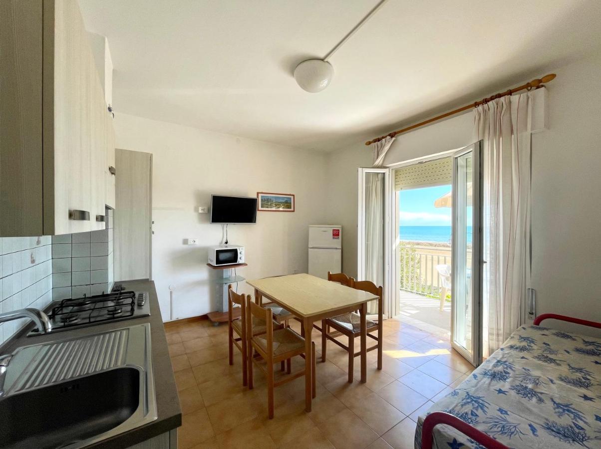 Villa Fronte Mare-Carraro Immobiliare Jesolo - Family Apartments 外观 照片