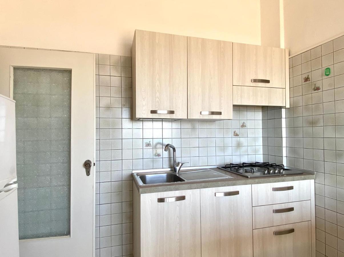 Villa Fronte Mare-Carraro Immobiliare Jesolo - Family Apartments 外观 照片